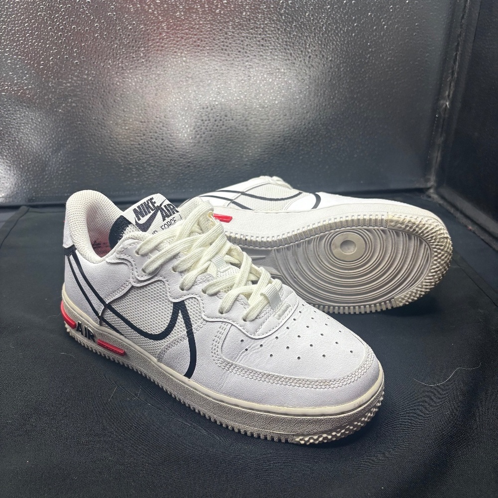 *LAST CHANCE* EVERYTHING MUST GO Nike Air Force 1 React” – Y6 W7.5